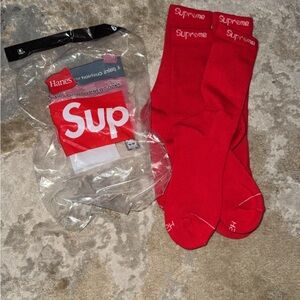 Hanes Supreme White Casual Socks